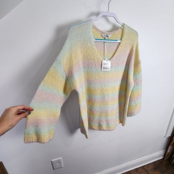 NWT Davi & Dani Oversized Pastel Wool Blend Sweater Size Medium - Picture 2 of 9